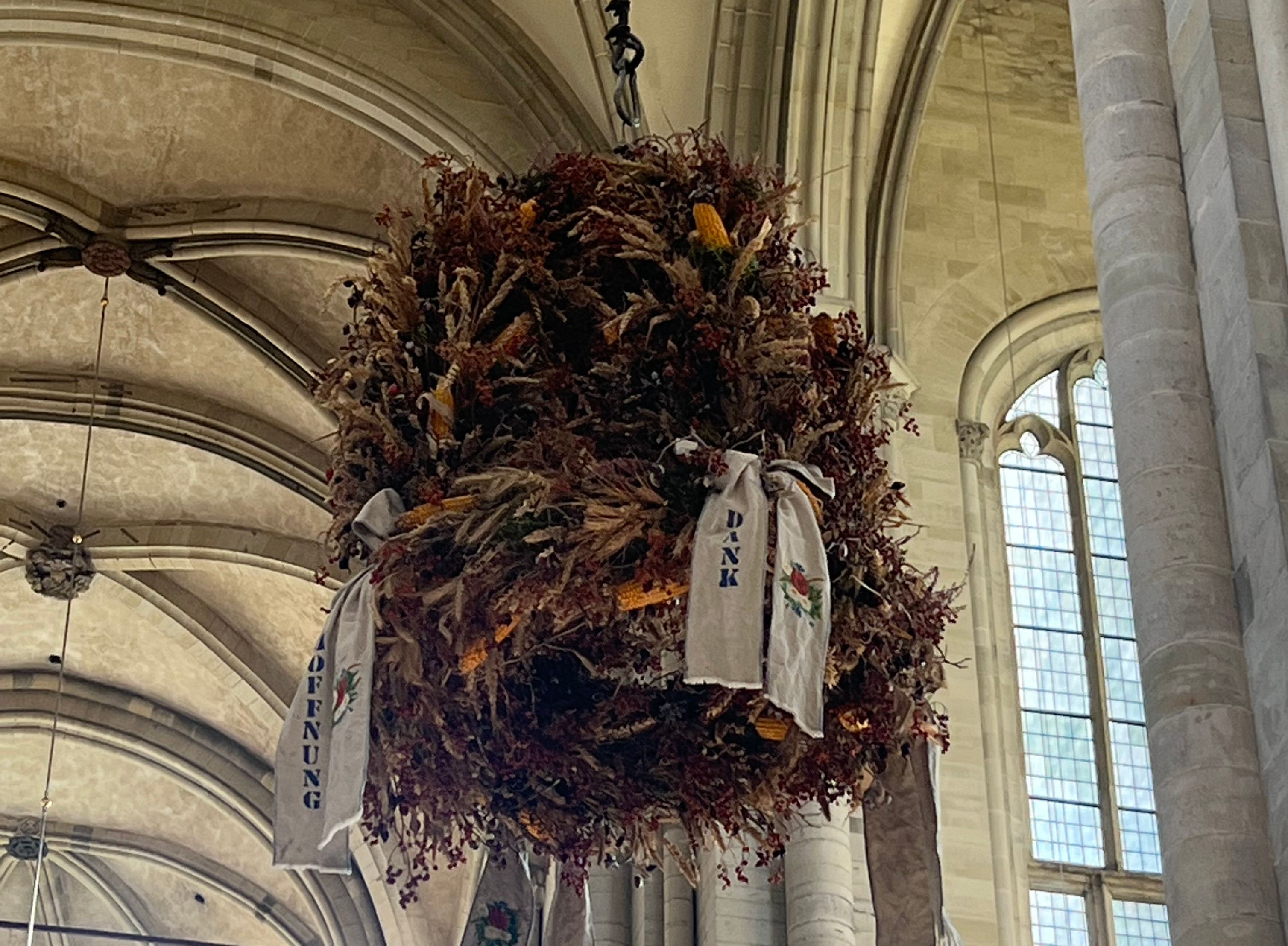 Erntekrone im Magdeburger Dom